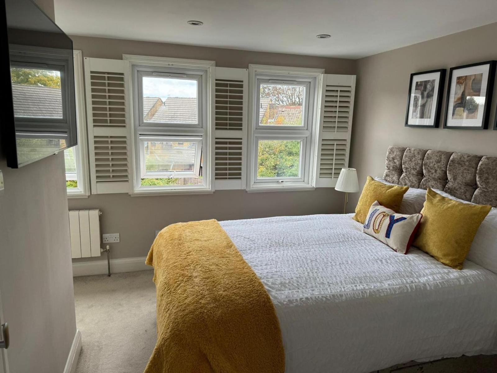 Brentford Guest Rooms Kültér fotó